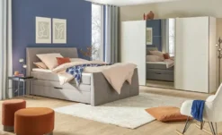 Boxspringbett mit Bettkasten und Topper