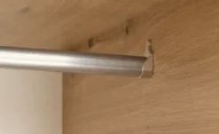 Drehtürenschrank