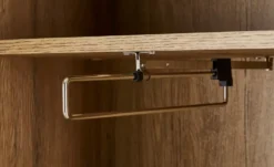 Garderobenschrank