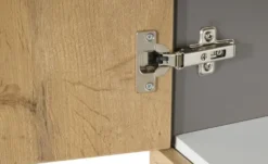 Garderobenschrank