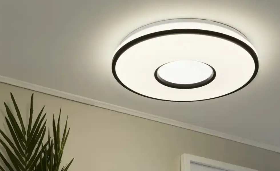 KHG LED-Deckenleuchte, schwarz mit Fernbedienung