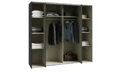Kleiderschrank