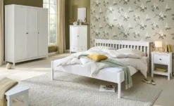 Massivholz-Drehtürenschrank aus Massivholz