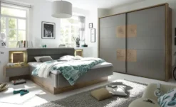 Schwebetürenschrank